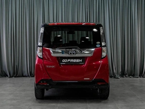 Хетчбэк Toyota Tank 2018 года, 1070000 рублей, Тюмень