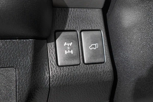 Внедорожник Toyota RAV4 2013 года, 1999000 рублей, Барнаул