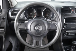 Хетчбэк Volkswagen Golf 2012 года, 579000 рублей, Пермь