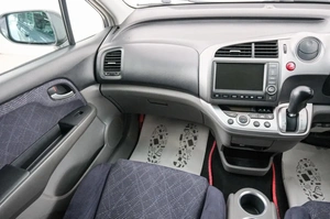 Минивэн Honda Stream 2010 года, 1049000 рублей, Красноярск