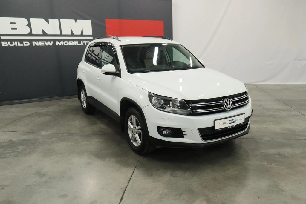Внедорожник Volkswagen Tiguan 2014 года, 1400000 рублей, Курск