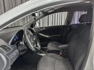 Седан Hyundai Solaris 2014 года, 880000 рублей, Красноярск