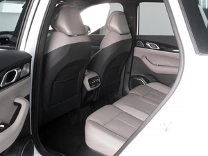 Внедорожник Geely Atlas 2026 года, 3299000 рублей, Красный Пахарь