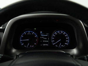 Внедорожник Toyota RAV4 2018 года, 2559050 рублей, Москва
