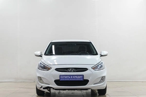 Седан Hyundai Solaris 2013 года, 949000 рублей, Новокузнецк