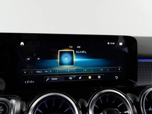 Внедорожник Mercedes-benz GLB-класс 2021 года, 3399077 рублей, Москва