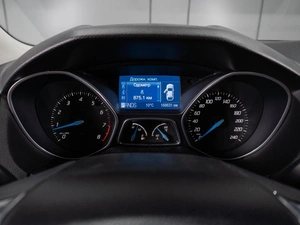 Хетчбэк Ford Focus 2011 года, 990000 рублей, Тюмень