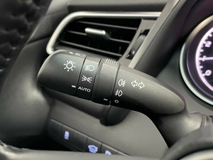 Седан Toyota Camry 2019 года, 2550000 рублей, Красноярск