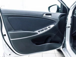 Седан Hyundai Solaris 2015 года, 1035000 рублей, Красноярск