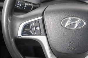 Седан Hyundai Solaris 2013 года, 869000 рублей, Кемерово