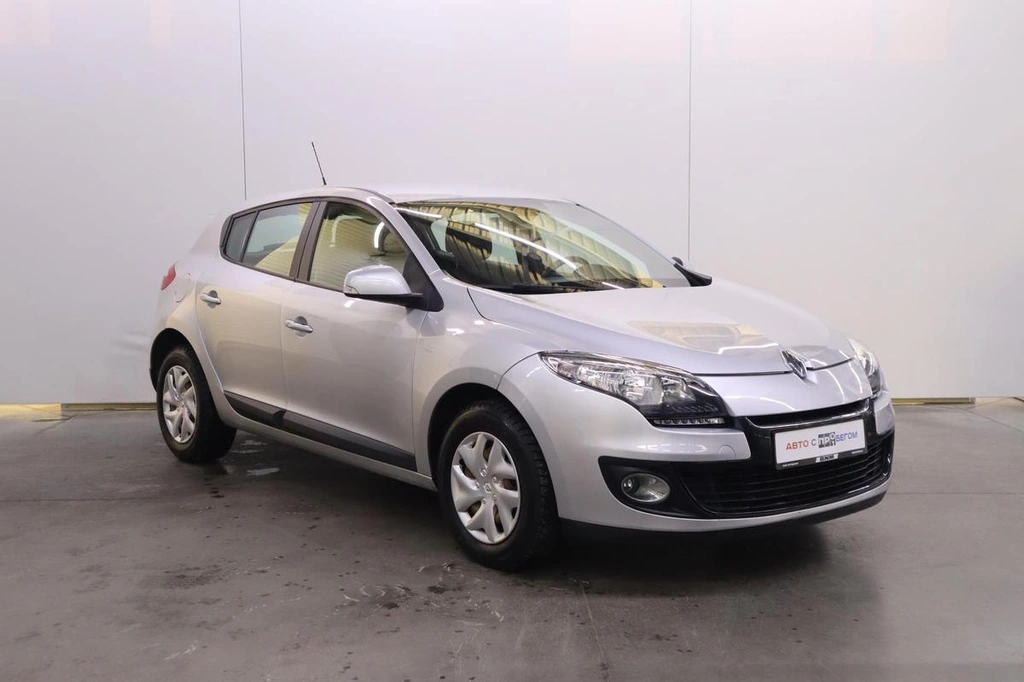 Хэтчбек Renault Megane 2012 года, 800000 рублей, Брянск