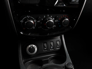 Внедорожник Nissan Terrano 2019 года, 2034000 рублей, Тюмень