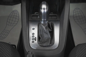 Седан Volkswagen Jetta 2012 года, 999000 рублей, Кемерово