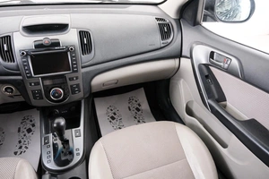 Седан Kia Forte 2010 года, 679000 рублей, Красноярск