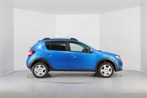 Хэтчбек Renault Sandero 2017 года, 1130000 рублей, Брянск