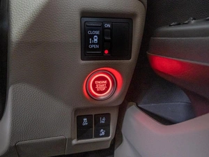 Хетчбэк Honda N-BOX 2018 года, 888000 рублей, Краснодар