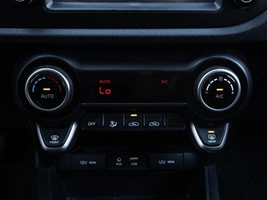 Седан Kia Rio 2019 года, 1497600 рублей, Ставрополь