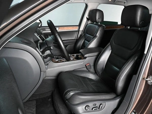 Внедорожник Volkswagen Touareg 2014 года, 2349000 рублей, Аксай