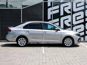 Лифтбек Volkswagen Polo 2020 года, 1800000 рублей, Краснодар