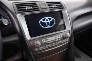 Седан Toyota Camry 2011 года, 1299000 рублей, Красноярск