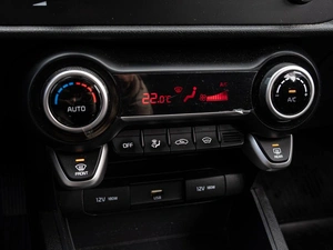 Седан Kia Rio 2021 года, 1700000 рублей, Краснодар