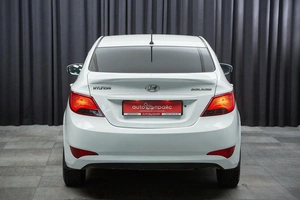 Седан Hyundai Solaris 2014 года, 870000 рублей, Красноярск