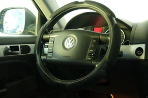 Внедорожник Volkswagen Touareg 2009 года, 1119000 рублей, Омск