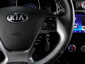 Хетчбэк Kia Rio 2017 года, 1054000 рублей, Воронеж