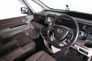 Минивэн Honda Stepwgn 2015 года, 2049000 рублей, Пермь