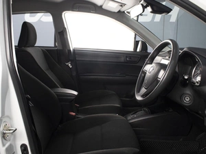 Седан Toyota Corolla Axio 2018 года, 1540000 рублей, Омск