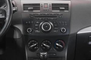 Хетчбэк Mazda 3 2013 года, 939000 рублей, Кемерово