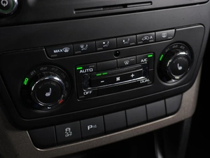 Внедорожник Skoda Yeti 2013 года, 999000 рублей, Воронеж