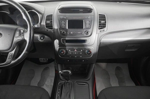 Внедорожник Kia Sorento 2013 года, 1559000 рублей, Барнаул