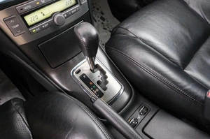 Седан Toyota Avensis 2008 года, 899000 рублей, Красноярск