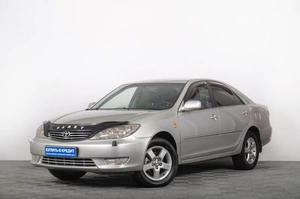 Седан Toyota Camry 2005 года, 759000 рублей, Томск