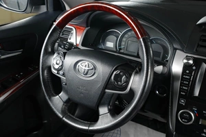 Седан Toyota Camry 2012 года, 1769000 рублей, Тюмень