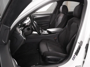 Седан BMW 5 серия 2020 года, 3998000 рублей, Красный Пахарь