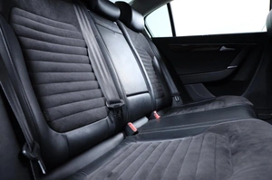 Седан Volkswagen Passat 2011 года, 1099000 рублей, Новосибирск