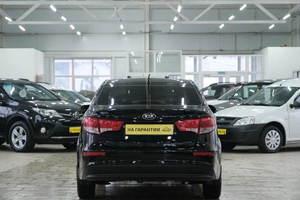 Седан Kia Rio 2016 года, 1009000 рублей, Омск