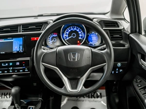 Хетчбэк Honda Fit 2016 года, 1049000 рублей, Красноярск