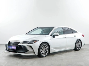 Седан Toyota Avalon 2022 года, 3998999 рублей, Москва