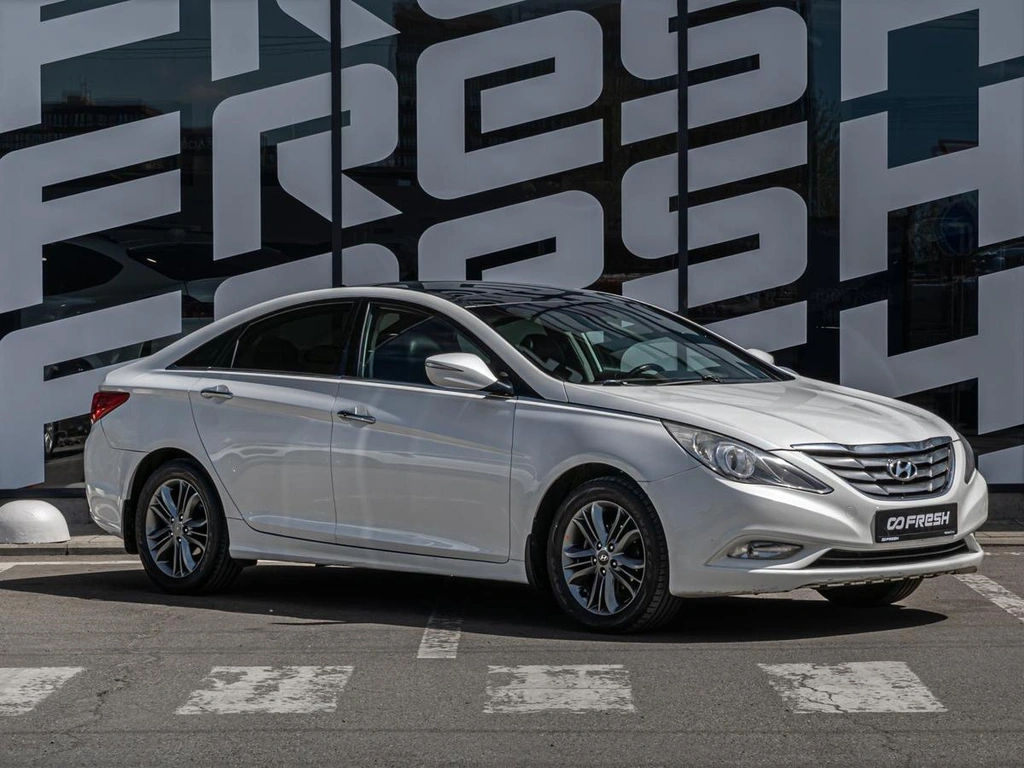 Седан Hyundai Sonata 2012 года, 999000 рублей, Краснодар