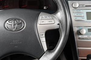 Седан Toyota Camry 2008 года, 1049000 рублей, Тюмень