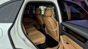 Внедорожник Porsche Cayenne 2018 года, 7450000 рублей, Красноярск