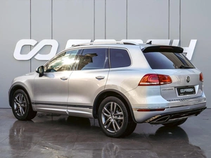 Внедорожник Volkswagen Touareg 2016 года, 3090000 рублей, Краснодар