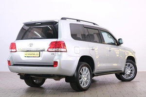 Внедорожник Toyota Land Cruiser 2009 года, 3299000 рублей, Омск