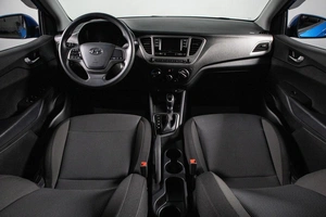 Седан Hyundai Solaris 2021 года, 1999000 рублей, Сургут