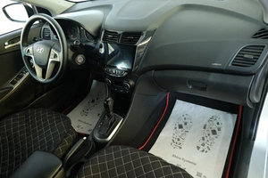 Седан Hyundai Solaris 2016 года, 1099000 рублей, Омск