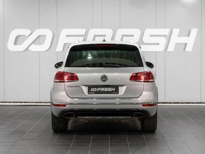 Внедорожник Volkswagen Touareg 2016 года, 3319000 рублей, Сургут
