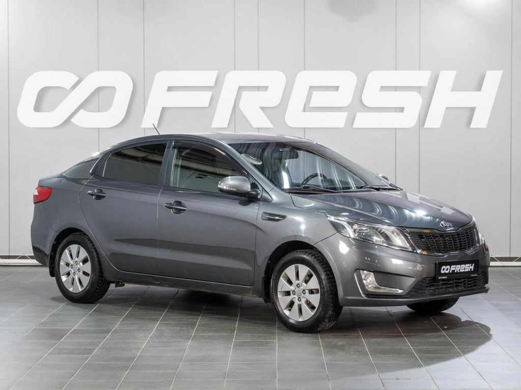 Седан Kia Rio 2013 года, 999000 рублей, Сургут